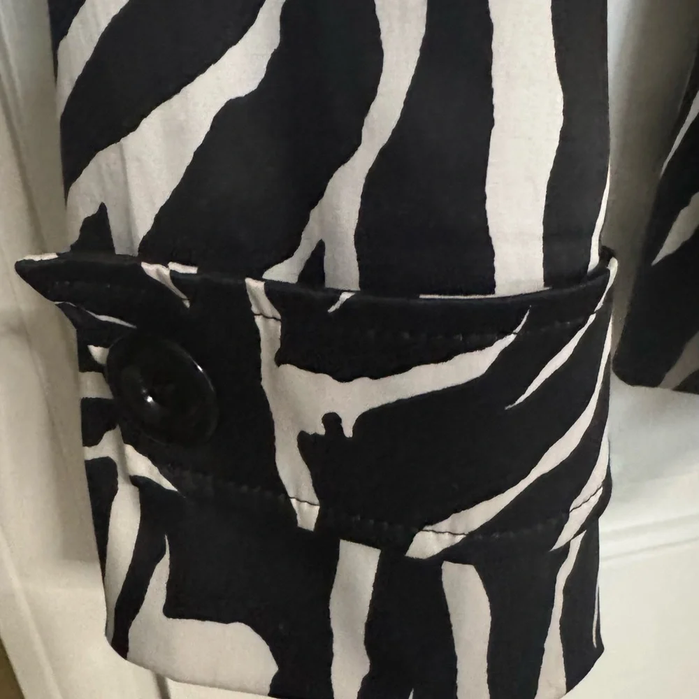 Marina Luna Black and White Zebra Print Blazer - Picture 3 of 4